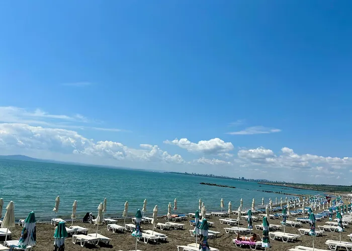 Triumph Διαμέρισμα *